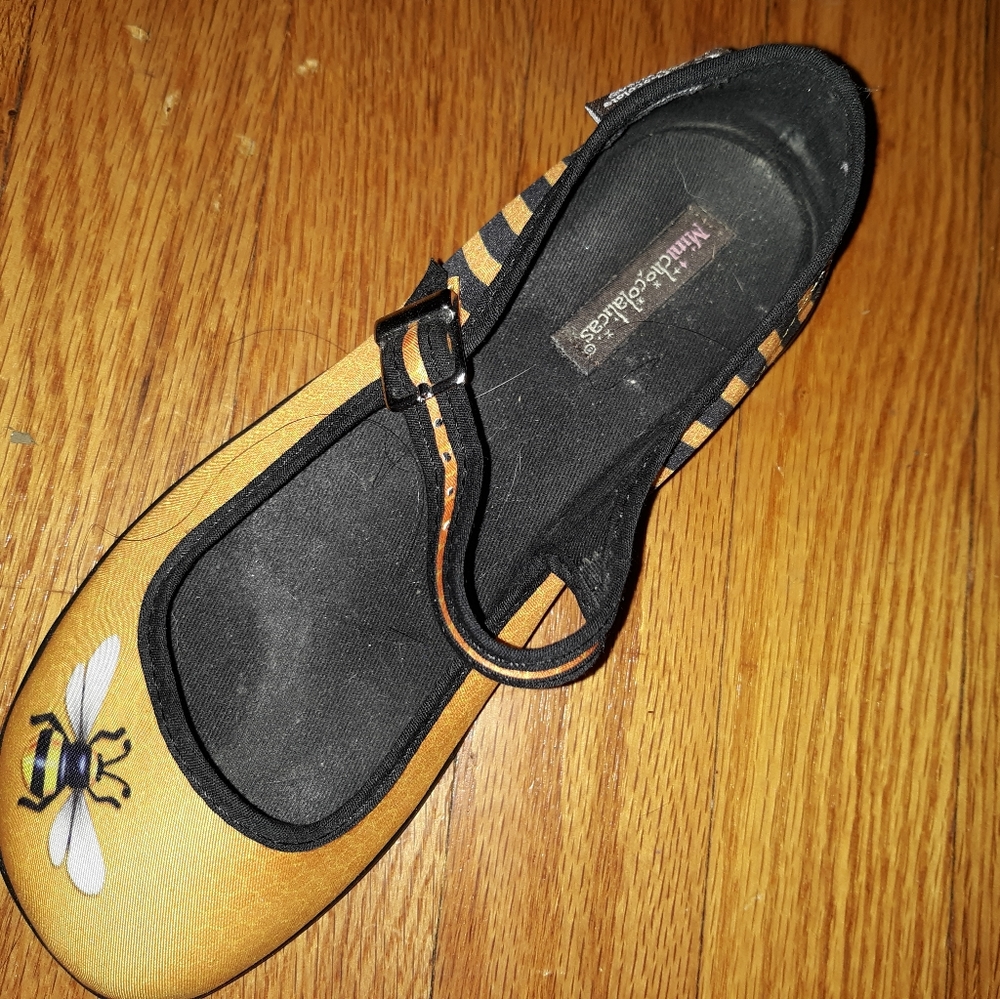 Shoes - Picture 4 of 7